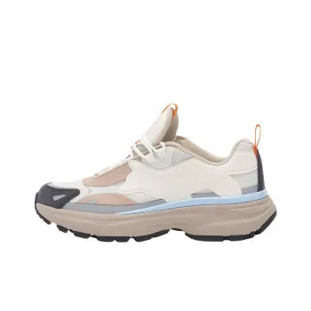 Maison Kitsune Low Top Casual Shoes Women's Beige Pink