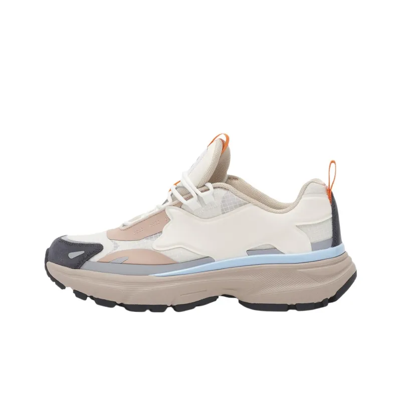 Maison Kitsune Low Top Casual Shoes Women's Beige Pink-0