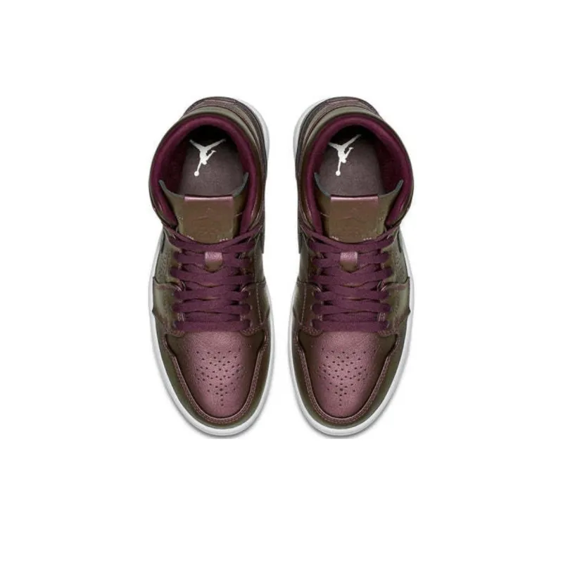 Jordan 1 Mid Nouveau Deep Burgundy Gum-4