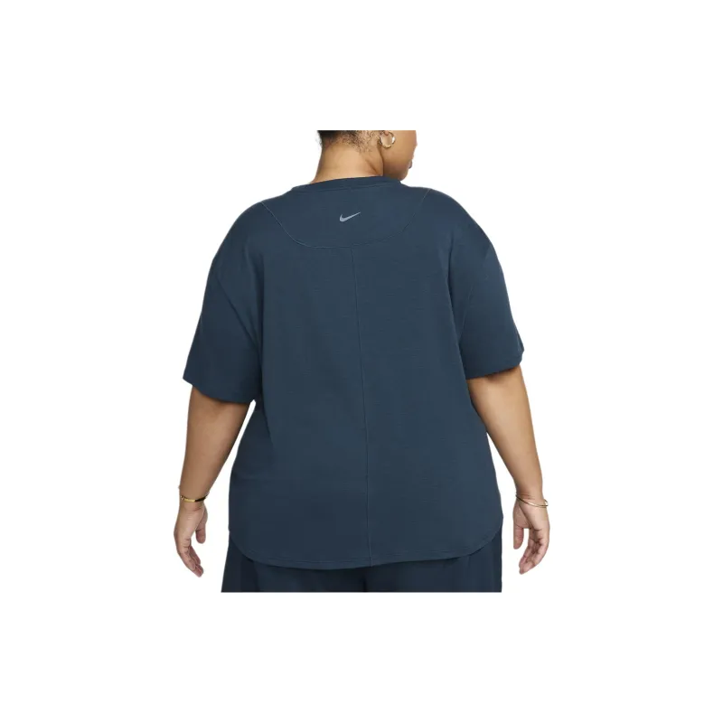 Nike One Relaxed Women's Dri-FIT Short-Sleeve Top Plus Size-1