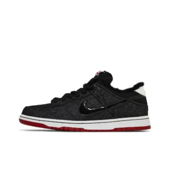 Nike SB Dunk Low Larry Perkins