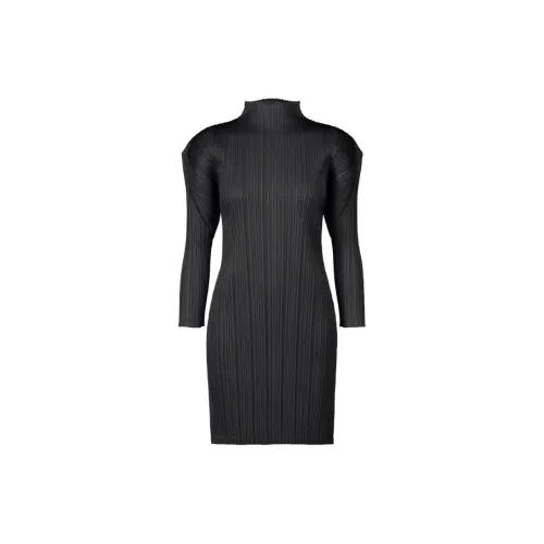 PLEATS PLEASE ISSEY MIYAKE Long-Sleeved Dresses Women's Black