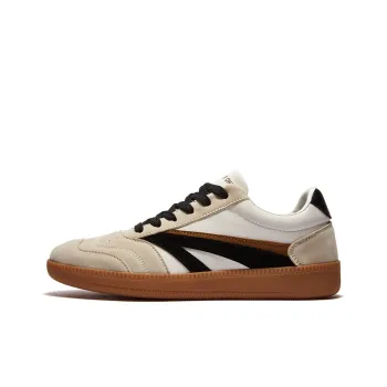 A1 Wear resistant And Lightweight Low Top Skateboard Shoes Unisex