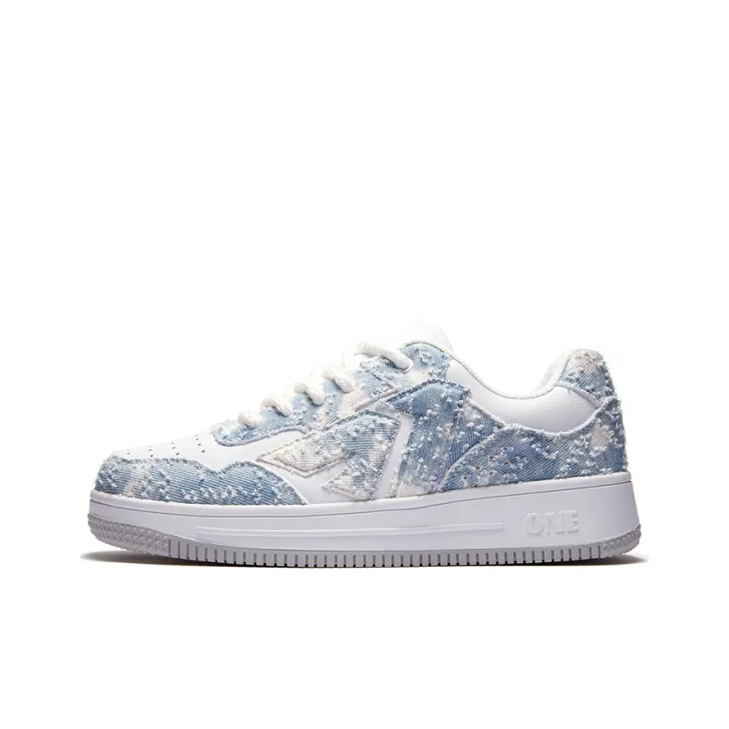 A1 Small White Shoes Coverage Wear-Resistant Lightweight Low-Top Skateboard Shoes Unisex-62