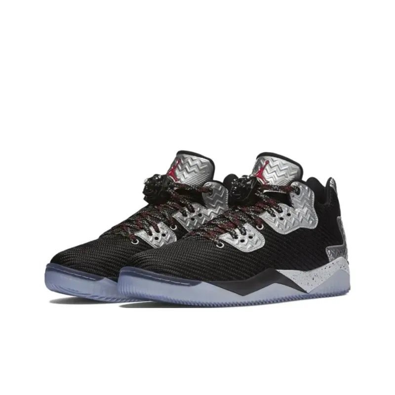 Jordan Spike 40 Low Bred Platinum-1