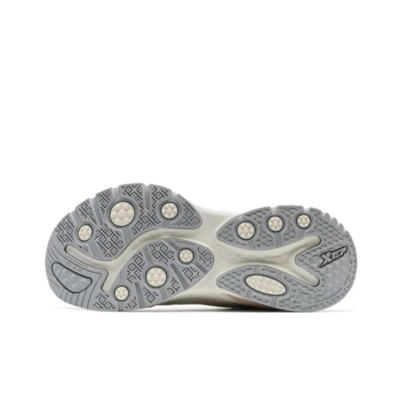 XTEP Genesis 3.0 Cushioning Wear-Resistant Low-Top Outdoor Shoes Women's White Gray-4