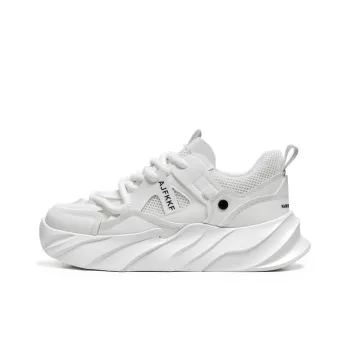 Van Ban Low-Top Chunky Sneakers Men's