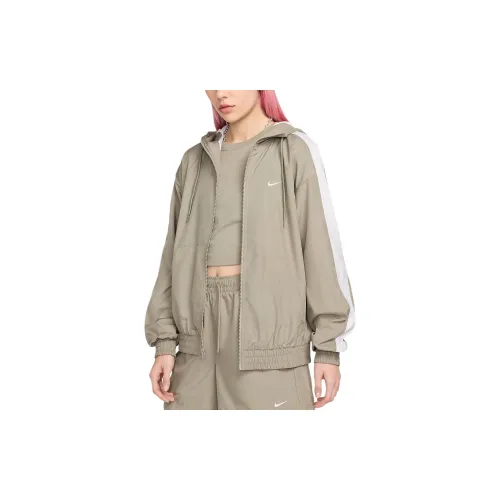 Nike Jackets Women's Lightweight Army