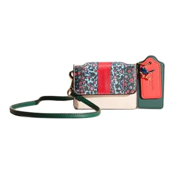 COACH Flap Card Case Pebbled Leather Card Holder Mini Women's Chalk