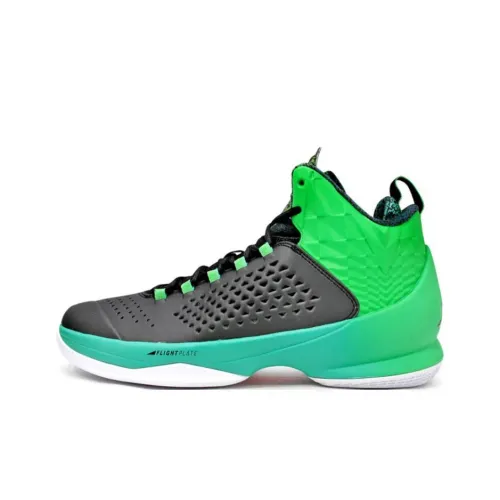 Jordan Melo M11 Black/Black-Lt Green Spark-Rtr