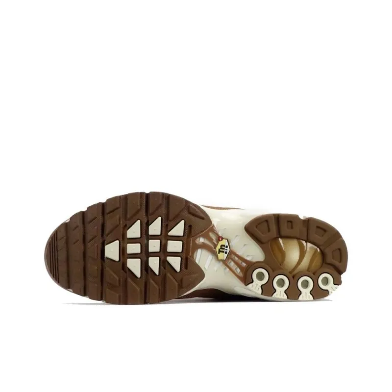 Nike Air Max Plus Quilted Ale Brown-4