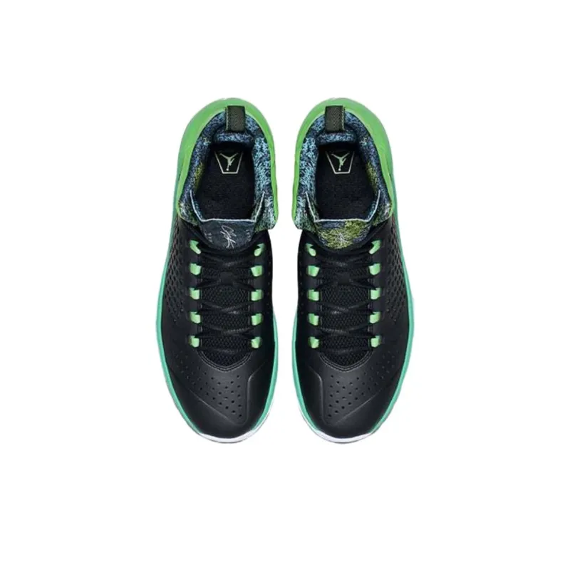 Jordan Melo M11 Black/Black Lt Green Spark Rtr-3