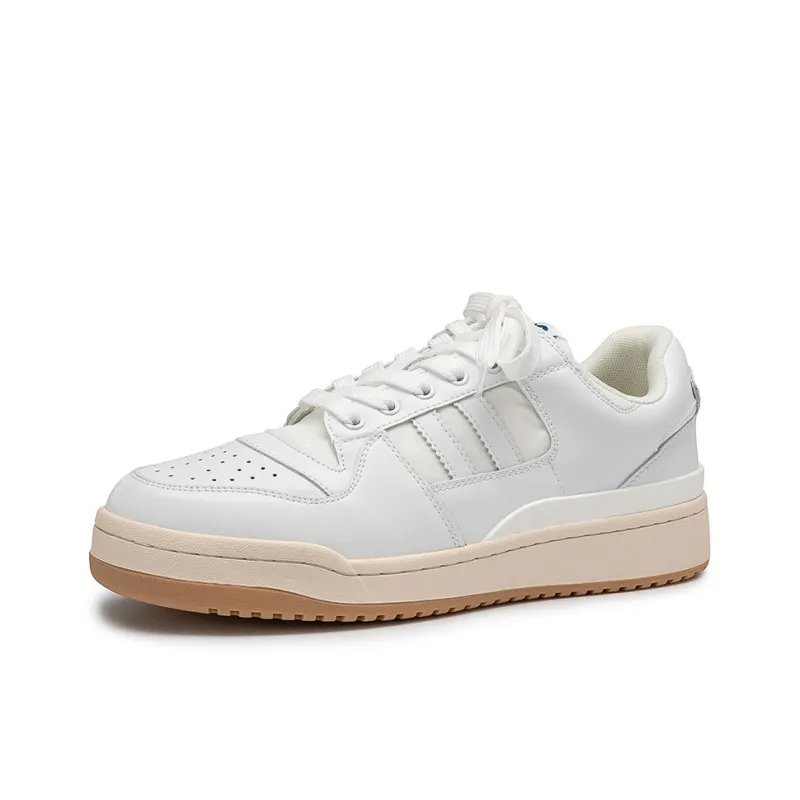 Little Red Man Slip Resistant Low Top Skateboard Shoes Unisex White-1