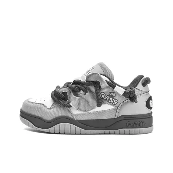Q AND Skateboarding Shoes Unisex Swag