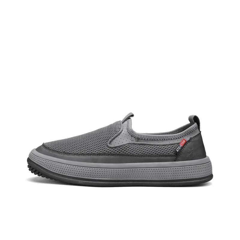 Kangaroo Head Low-Top Canvas Shoes Men's-0