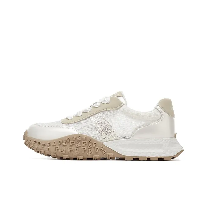 DAPHNE Low-Top Casual Shoes Women's-0
