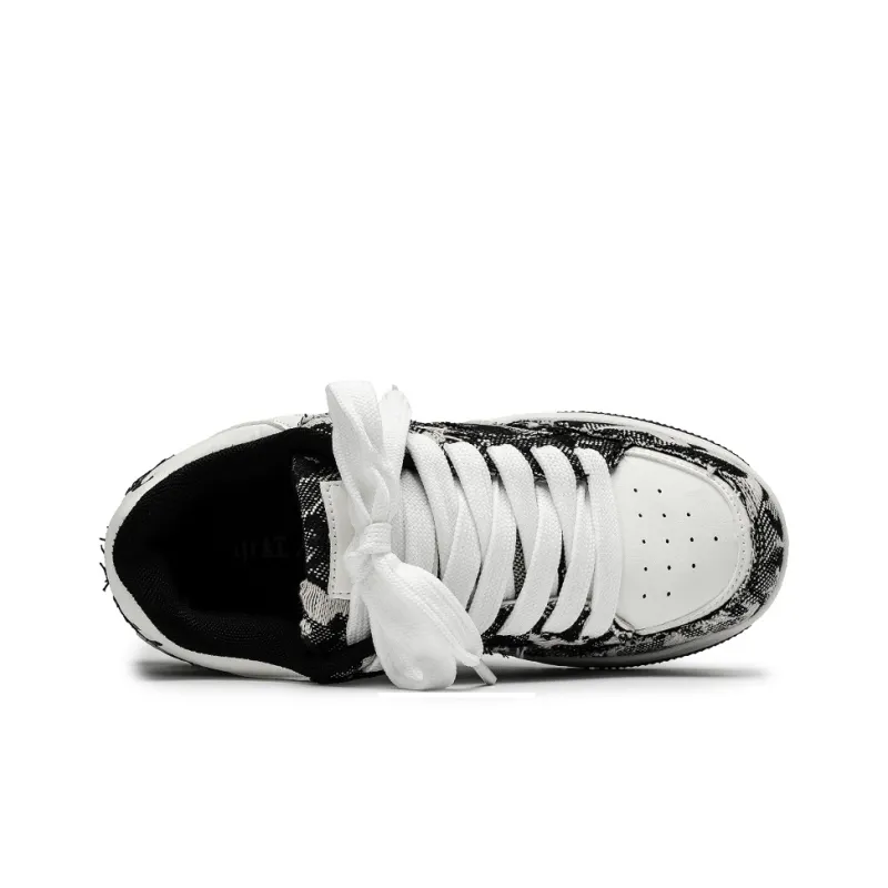 Little Red Man Low-Top Skateboard Shoes Unisex-12