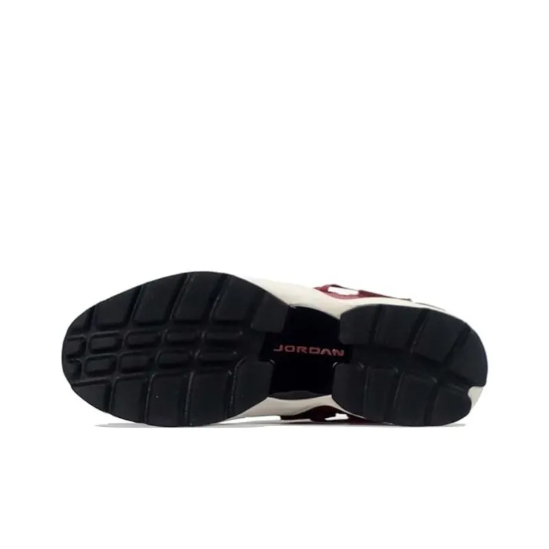 Jordan Trunner Lx Gym Red-3