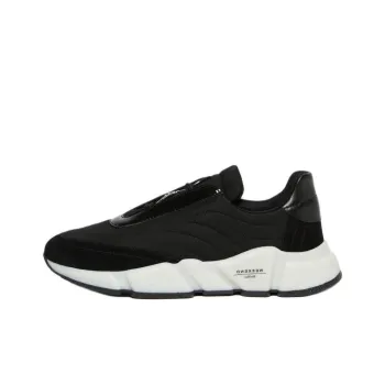WEEKEND MaxMara Low-Top Casual Shoes Women's Black White