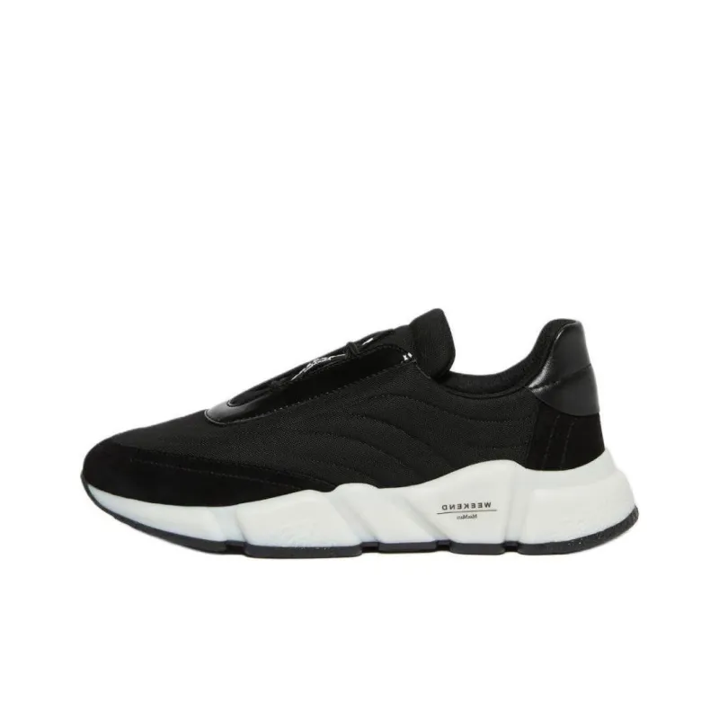 WEEKEND MaxMara Low-Top Casual Shoes Women's Black White-0