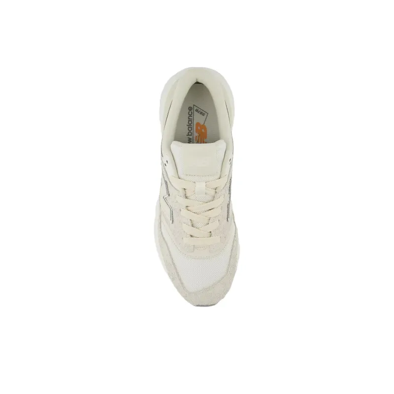 New Balance 997R Sea Salt Linen-3