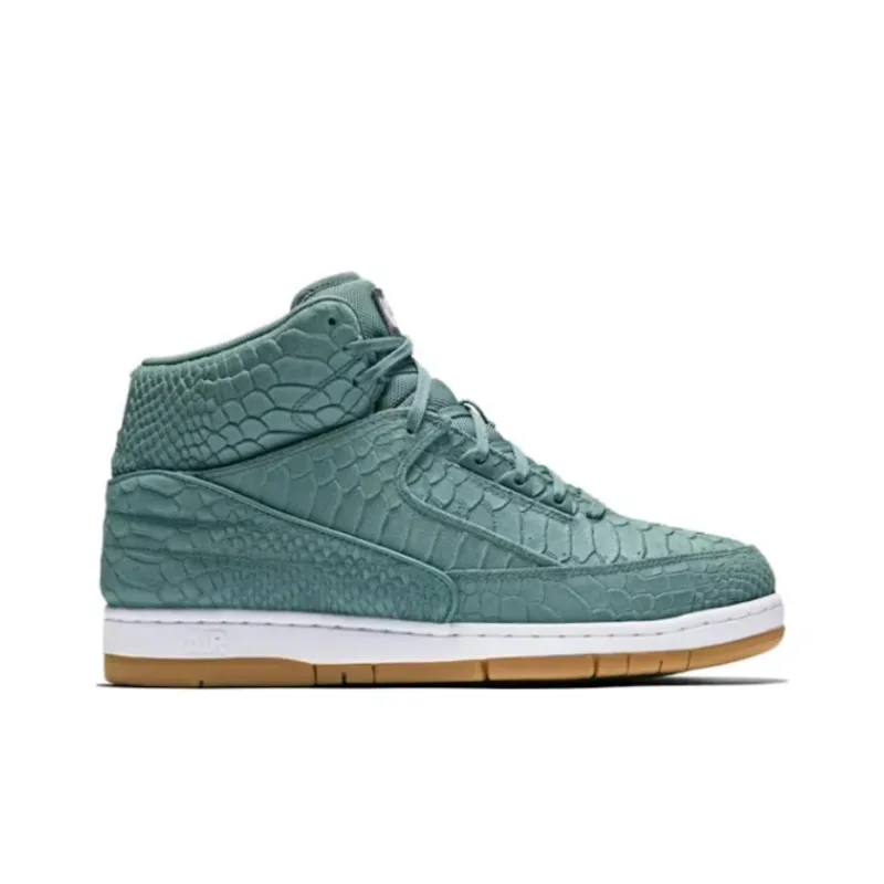 Nike Air Python Hasta-1