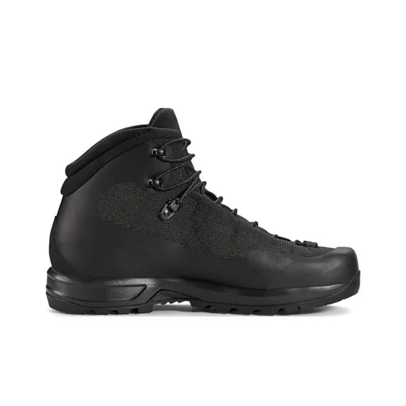 Arcteryx ACRUX TR Anti-Slip And Wear-Resistant Water-Resistant Mid-Top Trekking Shoes Men's Black-1