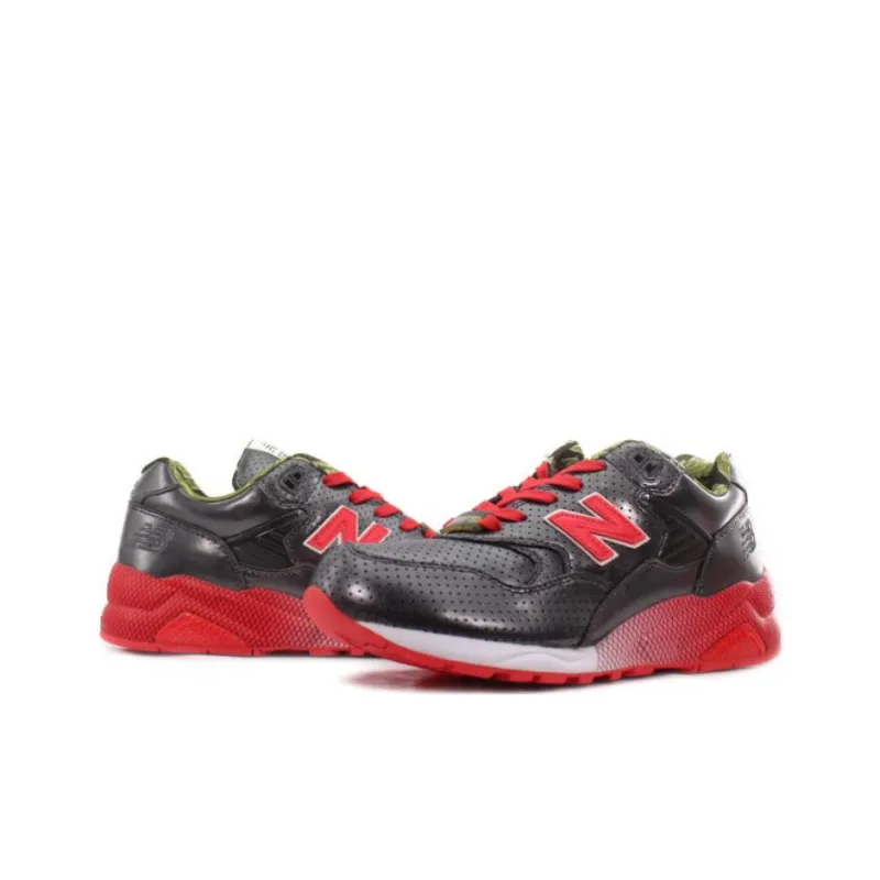 New Balance MT580 Stussy Mad Hectic Undefeated Full Metallic Jacket Black Red-2