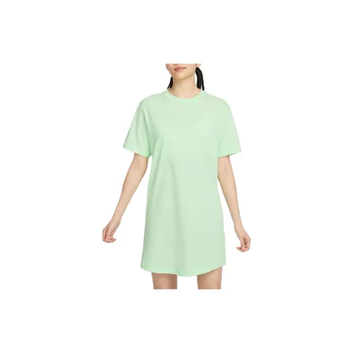 Nike Sportswear Essentials Series Short-Sleeved Dresses Women's Vapor Green