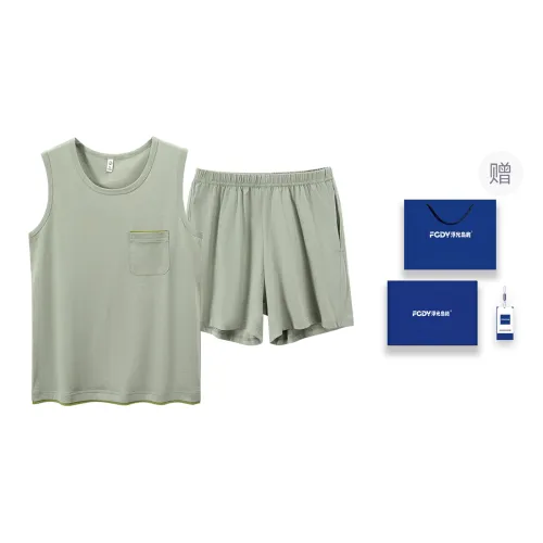 Floating Light Islands Pajama Set Women's Gift Box Set Vanilla Green