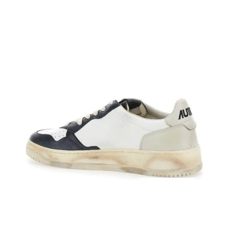 AUTRY Super Vintage Low Top Skateboard Shoes Men's Black White-3