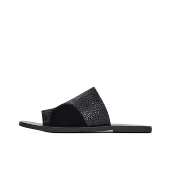 ST. AGNI Slip-Resistant Flip Flops Women's Black