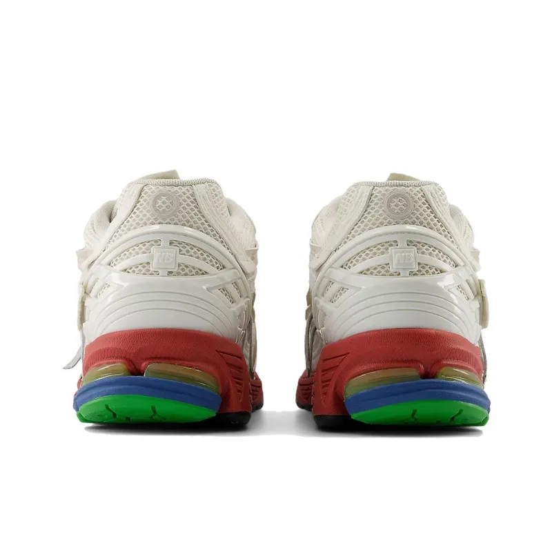 New Balance 1906A Sea Salt Astro Dust-3