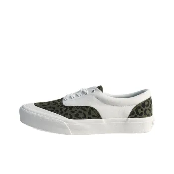 GOLUCK Leopard Print Collection Cushioning, Wear Resistant Low Top Skateboard Shoes Unisex