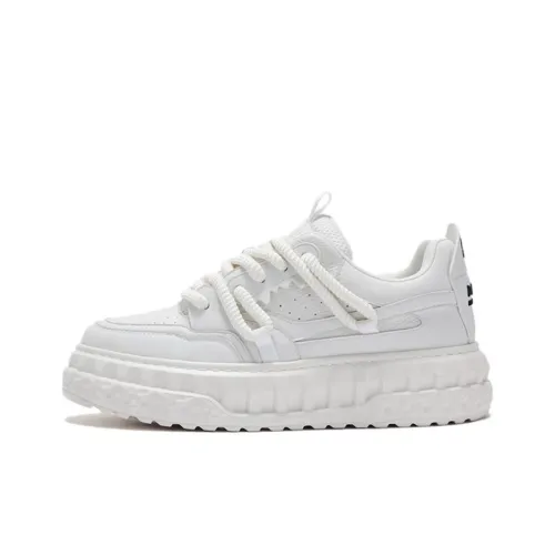 FAIRWHALE Low Top Stylish Skateboarding Shoes Unisex