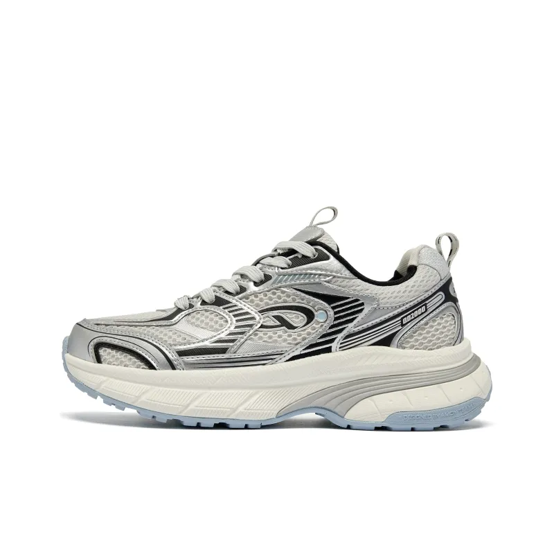 QIAODAN Kaiyuan 2K Cushioning Coverage Rebound Slip Resistant Low Top Casual Shoes Women's Silver Black-0