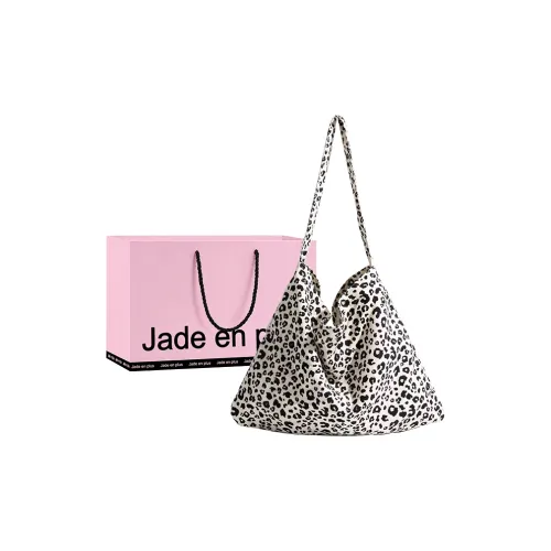 Jade En Plus Crossbody Bags