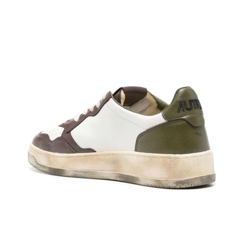 AUTRY Medalist Low Top Skateboard Shoes Men's Beige Umber-3