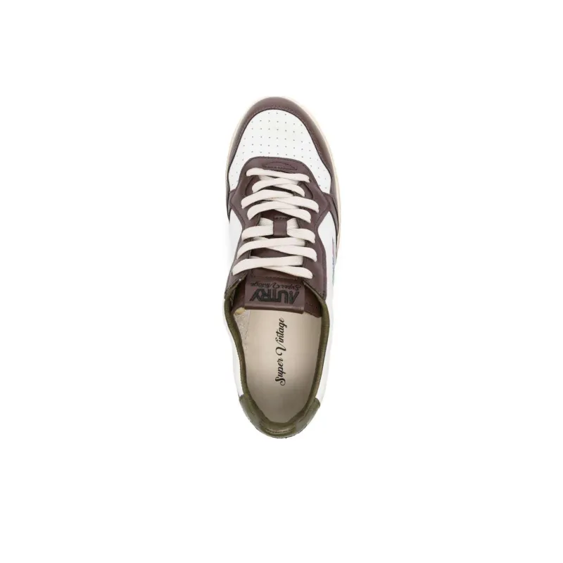 AUTRY Medalist Low Top Skateboard Shoes Men's Beige Umber-4