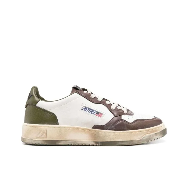 AUTRY Medalist Low Top Skateboard Shoes Men's Beige Umber-1