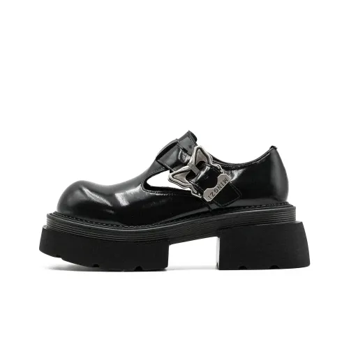 Little Sue Loafers Women's White/Black