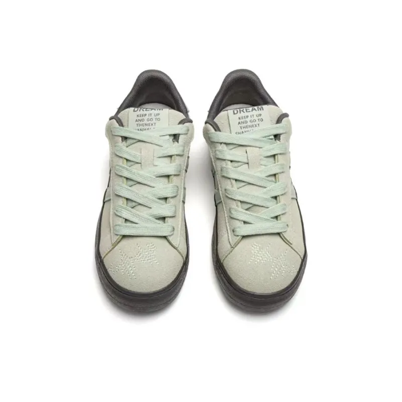 Alan Vincent Shock Absorbers Low Top Skateboard Shoes Women's-6