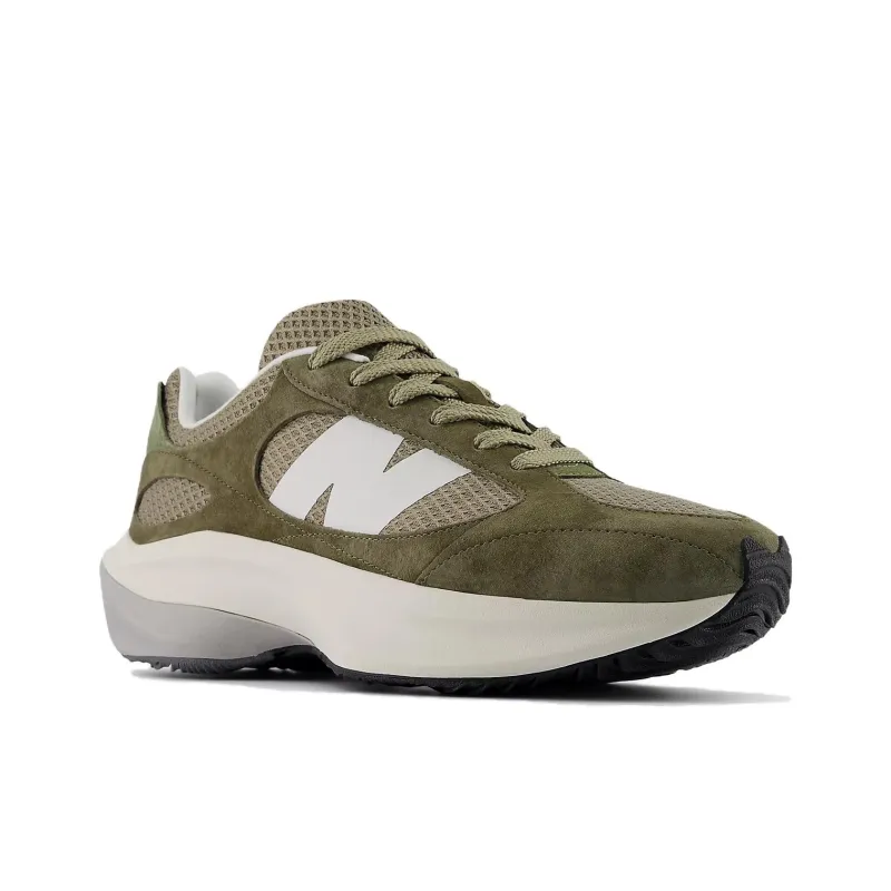 New Balance 210 sneakers black
