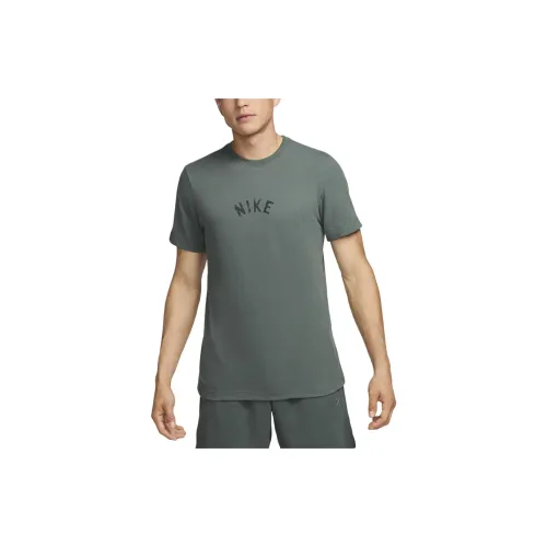 Nike T-Shirts Men Vintage Green