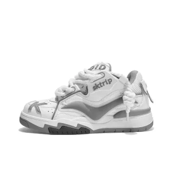 SK.TRIP Kunpeng Wear Resistant Height Increasing Low Top Skateboard Shoes Unisex Exclusive Box