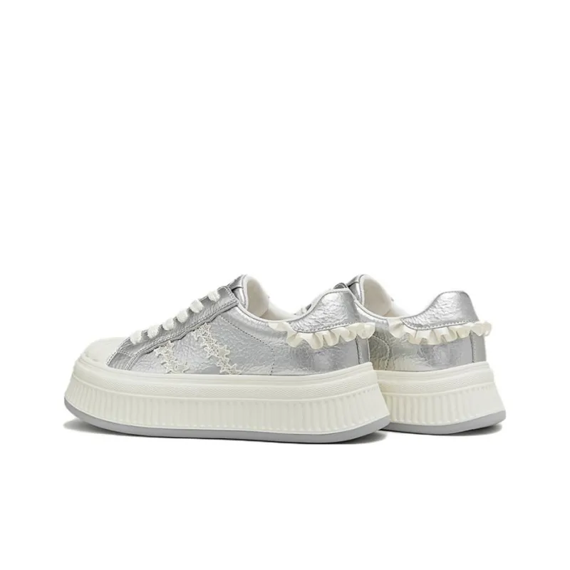 TATA Skateboard Shoes Women's Low Top Solid Color-2