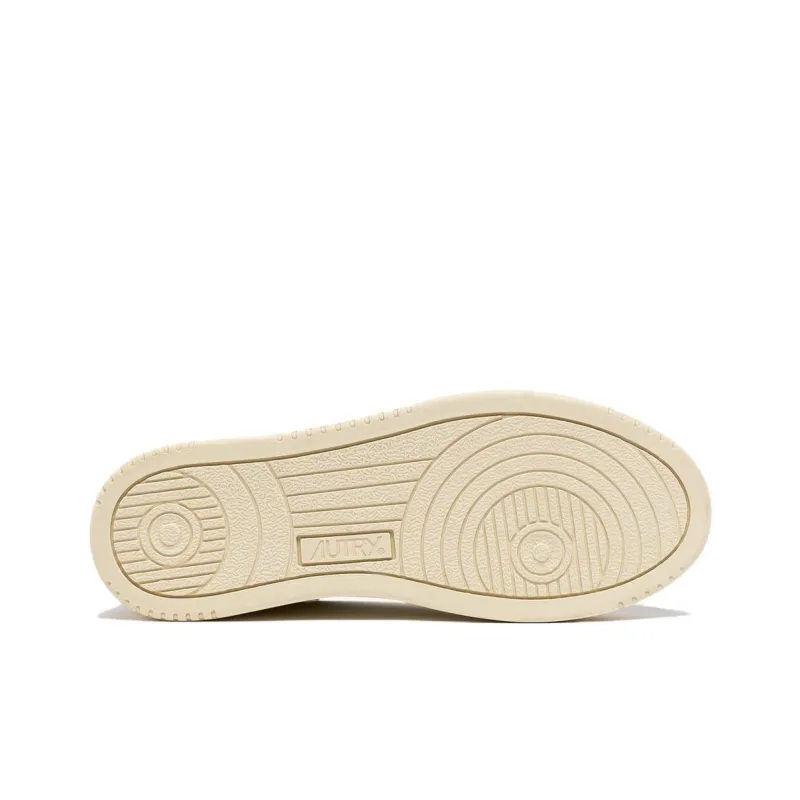 AUTRY Dallas Low Top Skateboard Shoes Women's Beige-4