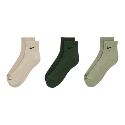 Nike Mid Calf Socks Unisex 3 Pack
