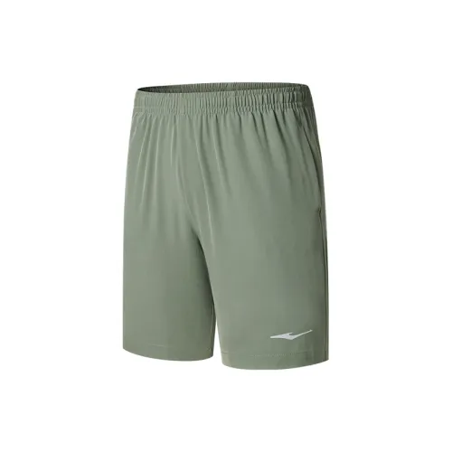 Erke Casual Shorts Men Maple Green