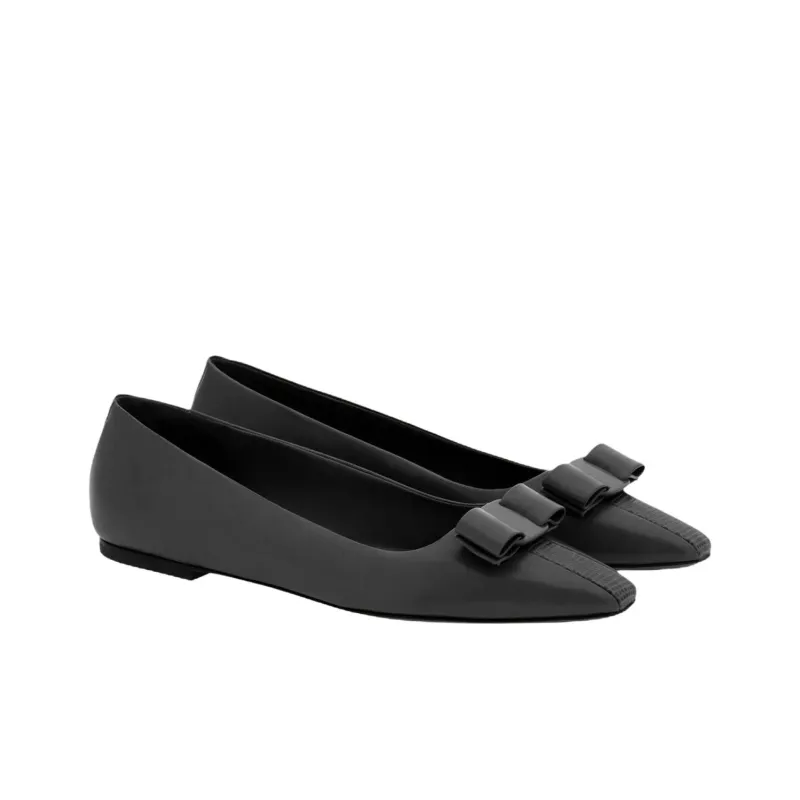 FERRAGAMO Vara Casual Single Shoes Women's Black-2